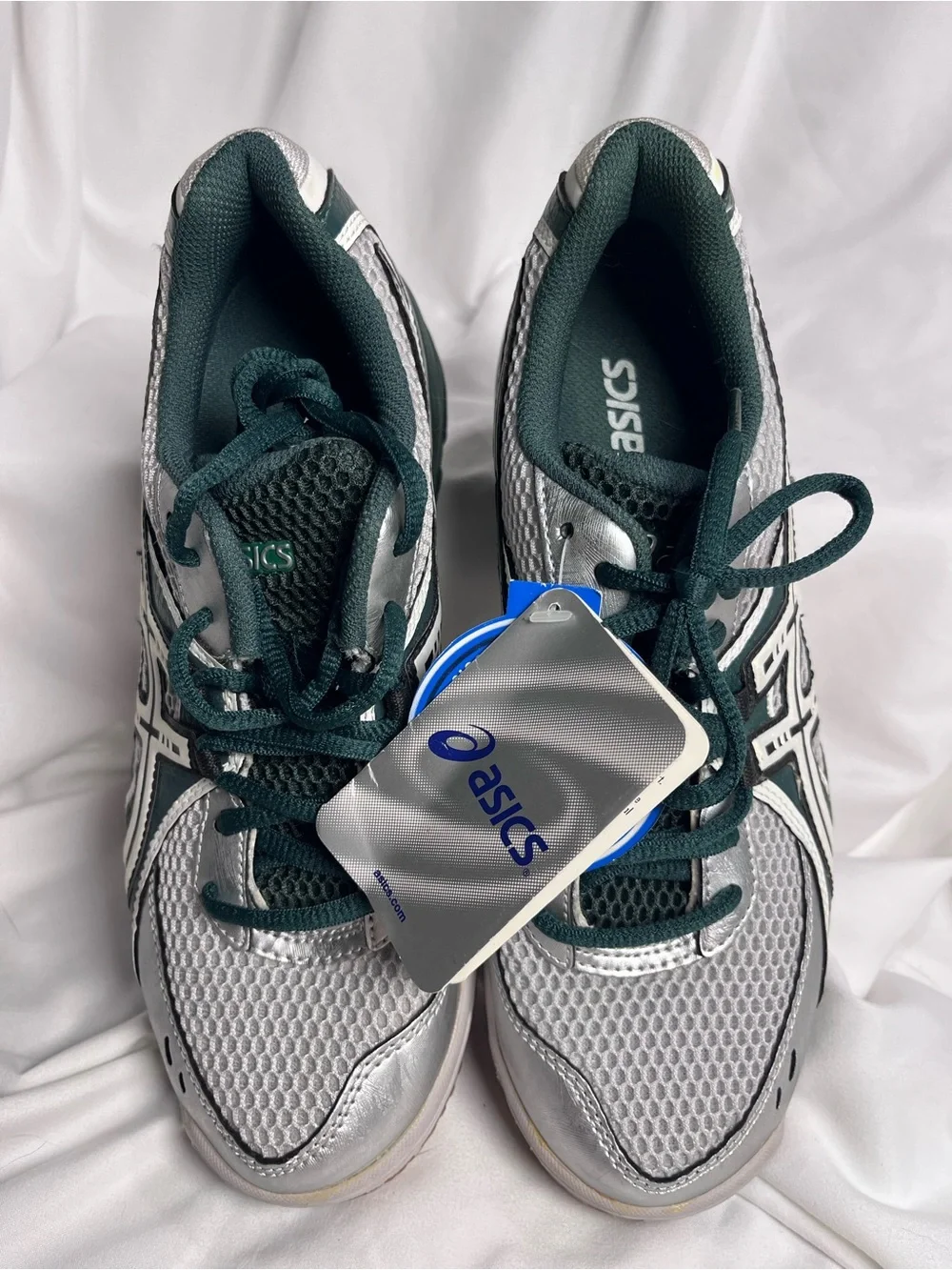ASICS Womens GEL-1130V Sneakers in Dark Green, GEL Technology.